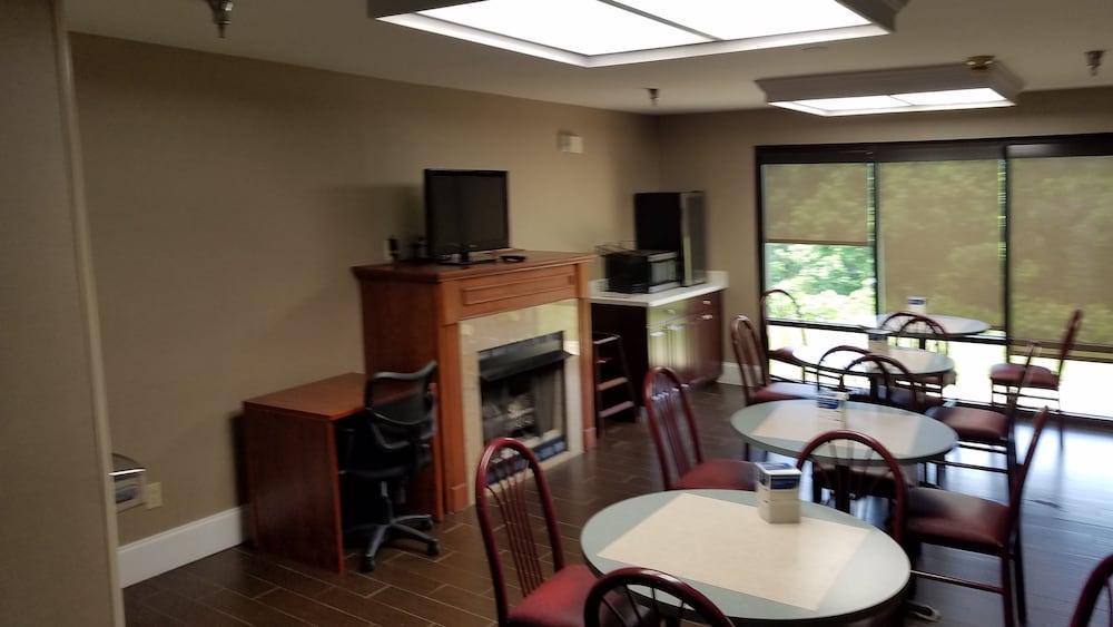 Quality Inn & Suites Canton, Ga מראה חיצוני תמונה