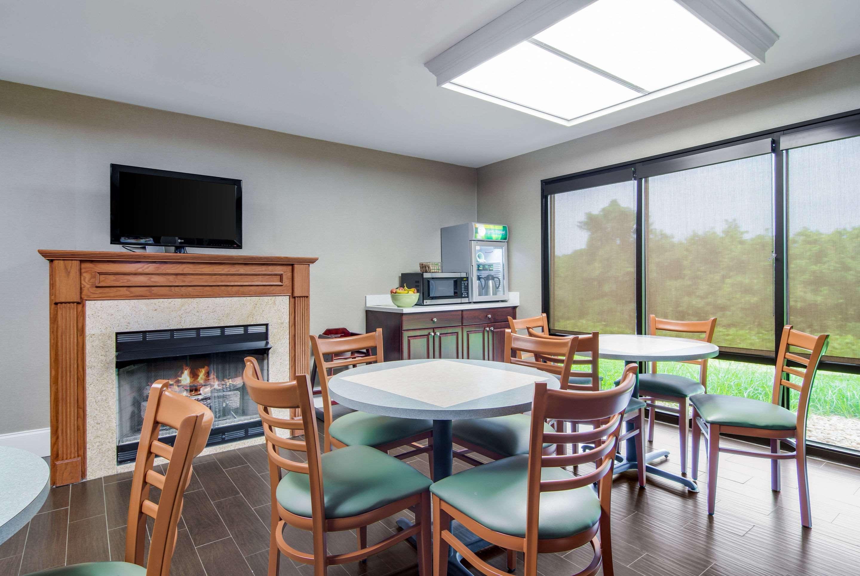 Quality Inn & Suites Canton, Ga מראה חיצוני תמונה